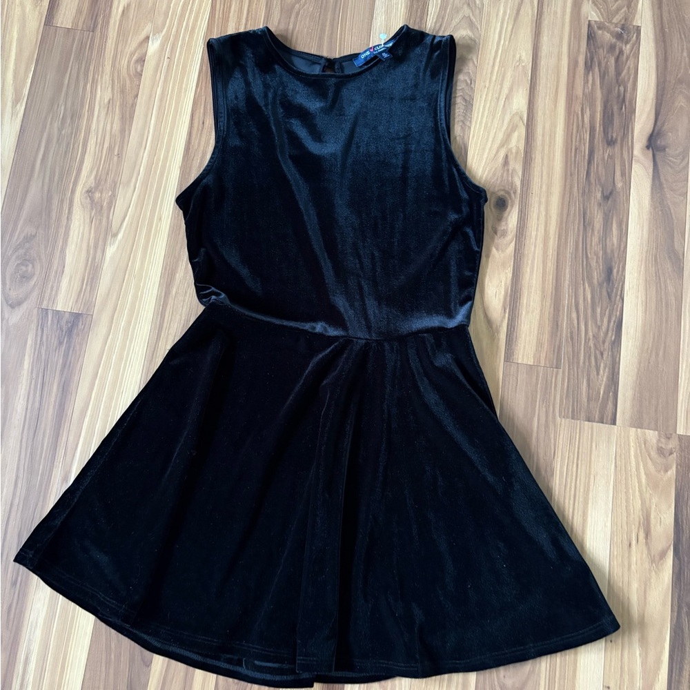 Elegant Black Velvet Dress